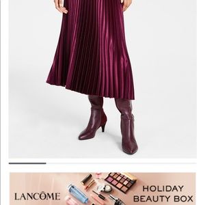 NWT Ann Klein pleated skirt